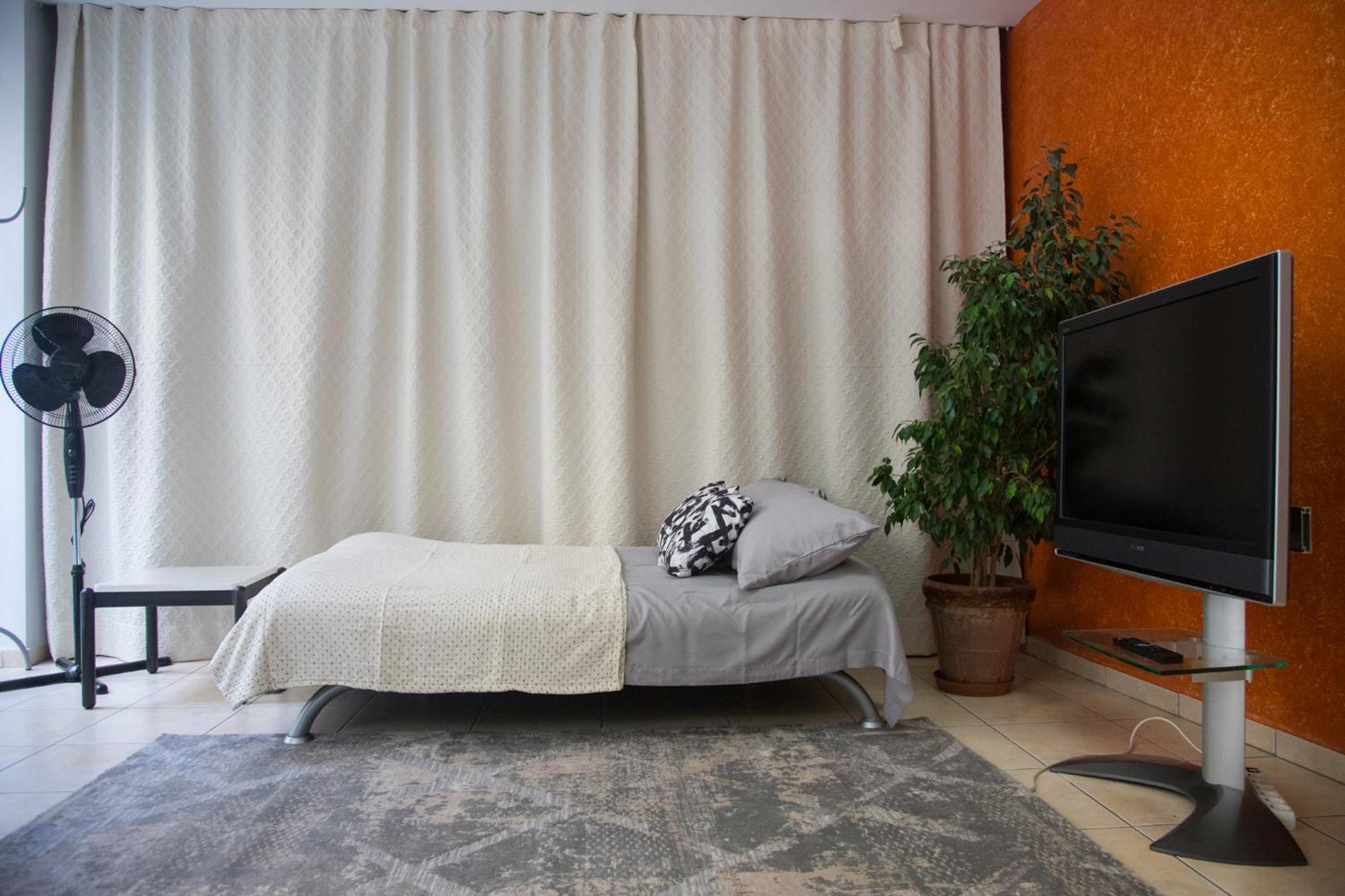 Comfort 2 Minutes From The Metro Athens Exterior photo